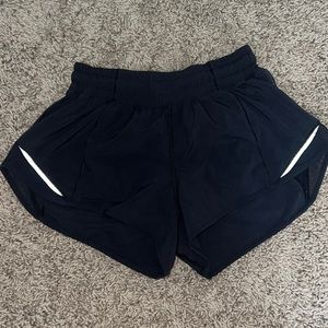 Black Lululemon 2.5 inch shorts